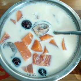 红枣木瓜炖牛奶