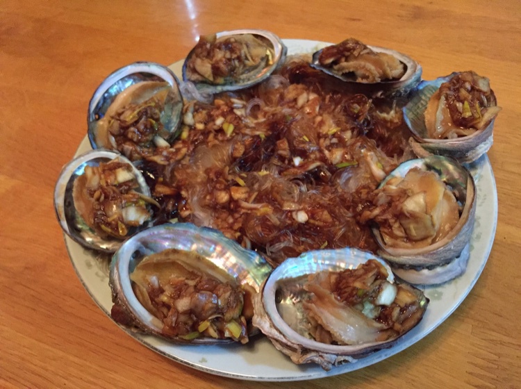 蒜蓉粉丝蒸鲍鱼