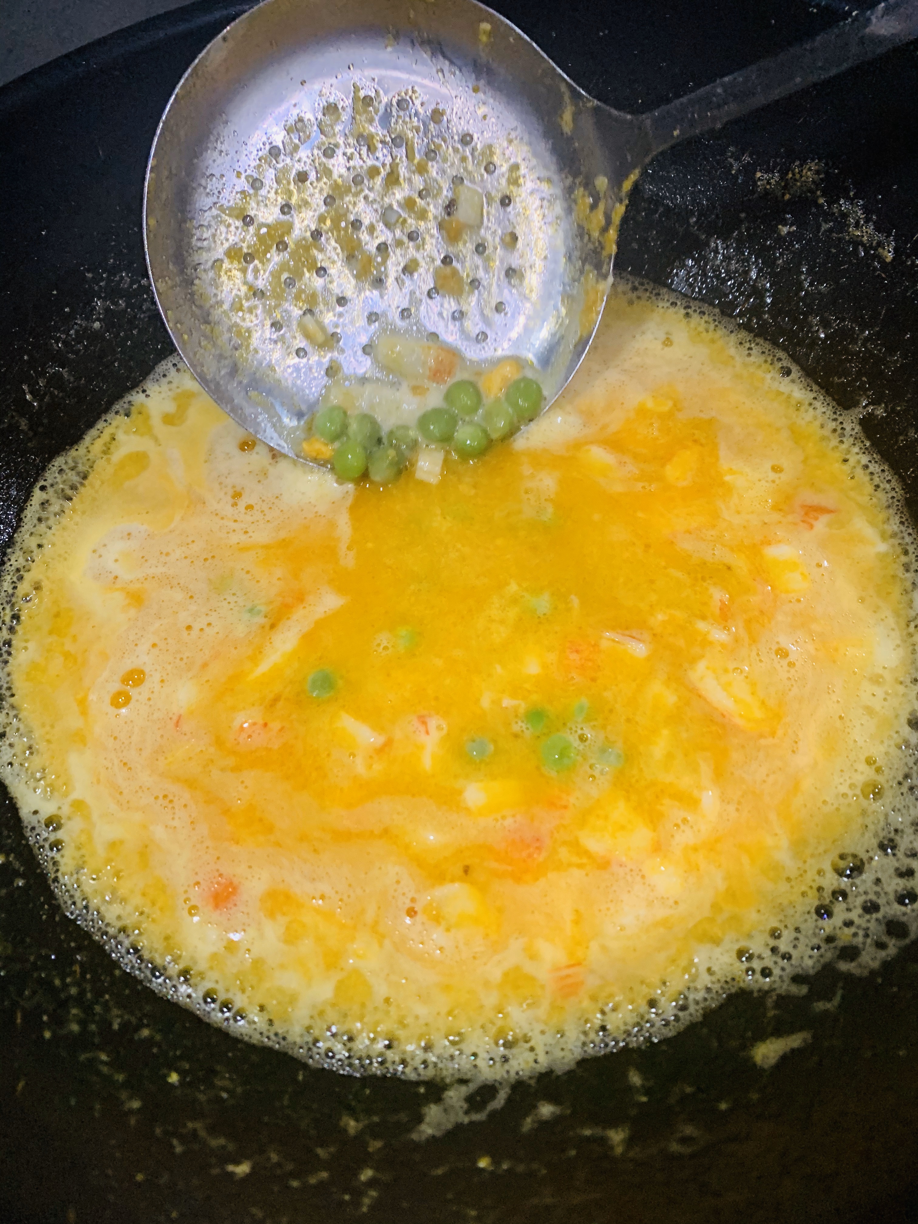咸蛋黄版蟹黄豆腐的做法 步骤8