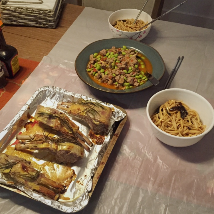 肉末番茄烧毛豆