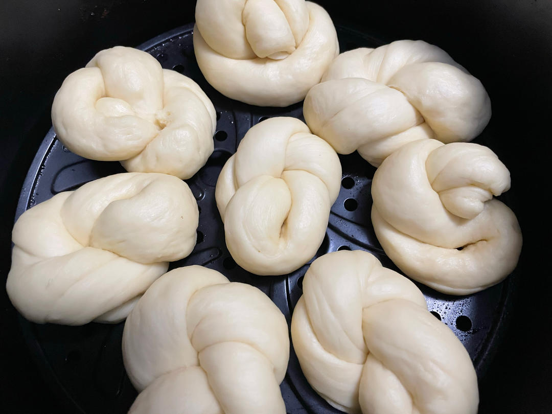 （视频）新手适用12分钟厨师机手套膜打面指南—乔立