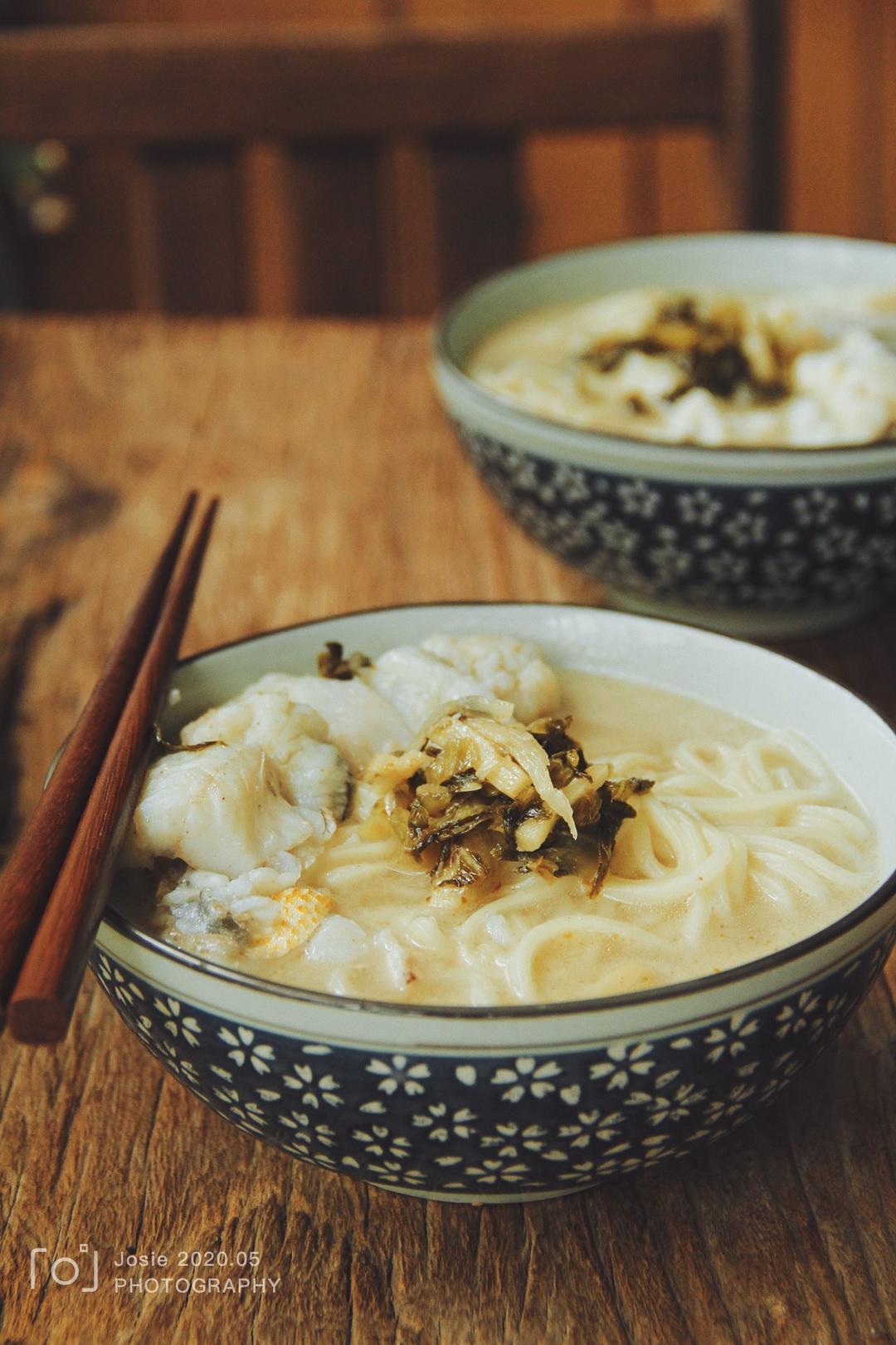 黄鱼面一碗，活儿越细，越鲜美。