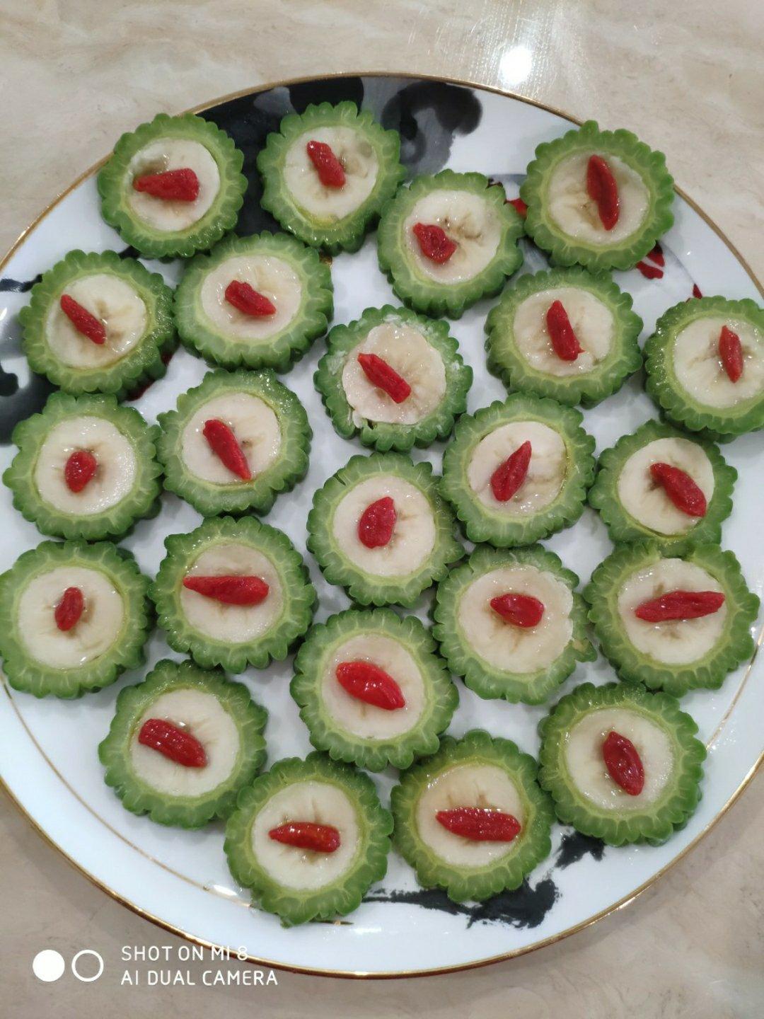 清爽凉菜——苦瓜酿香蕉