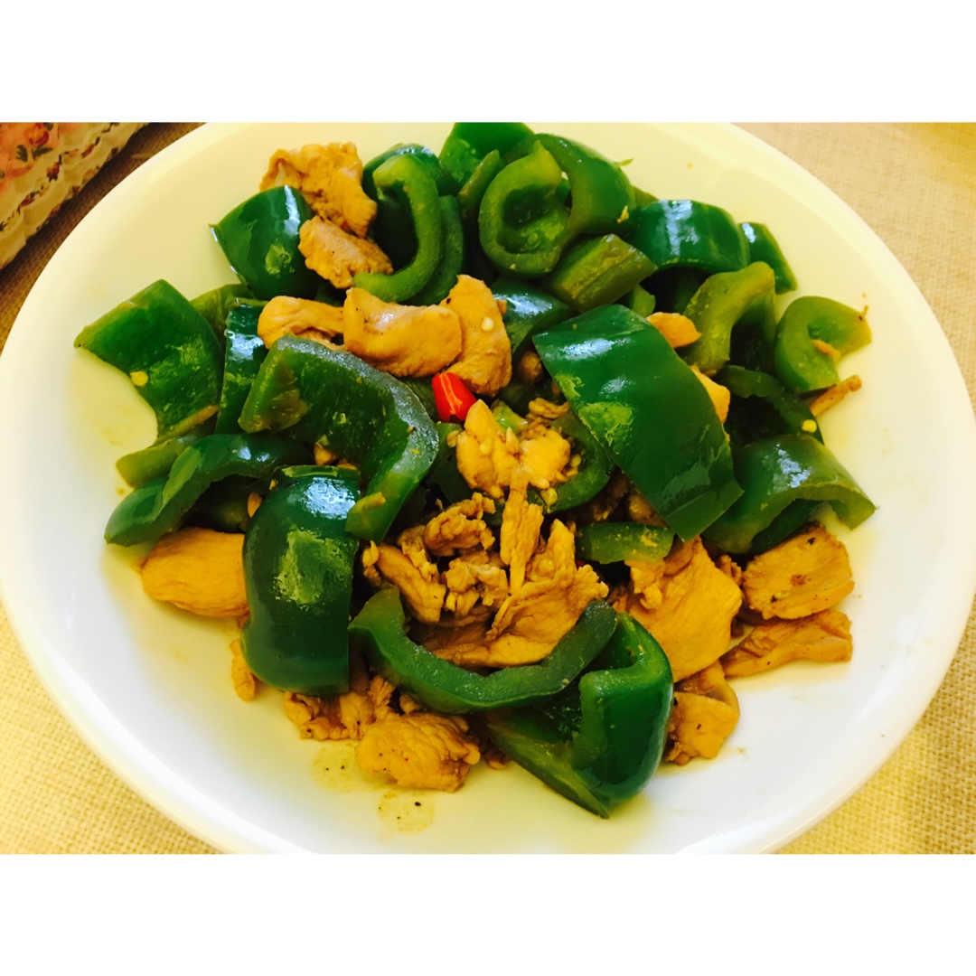 青椒辣子鸡丁