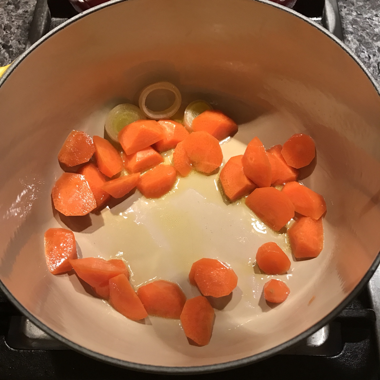 根茎蔬菜羊肉汤的做法 步骤3