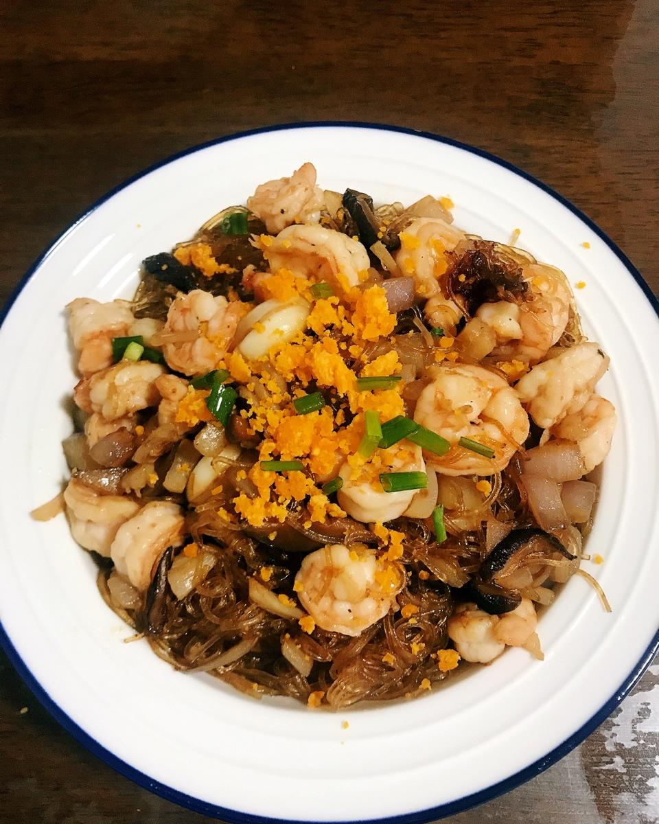 去餐厅必点的粤式虾皇粉丝煲