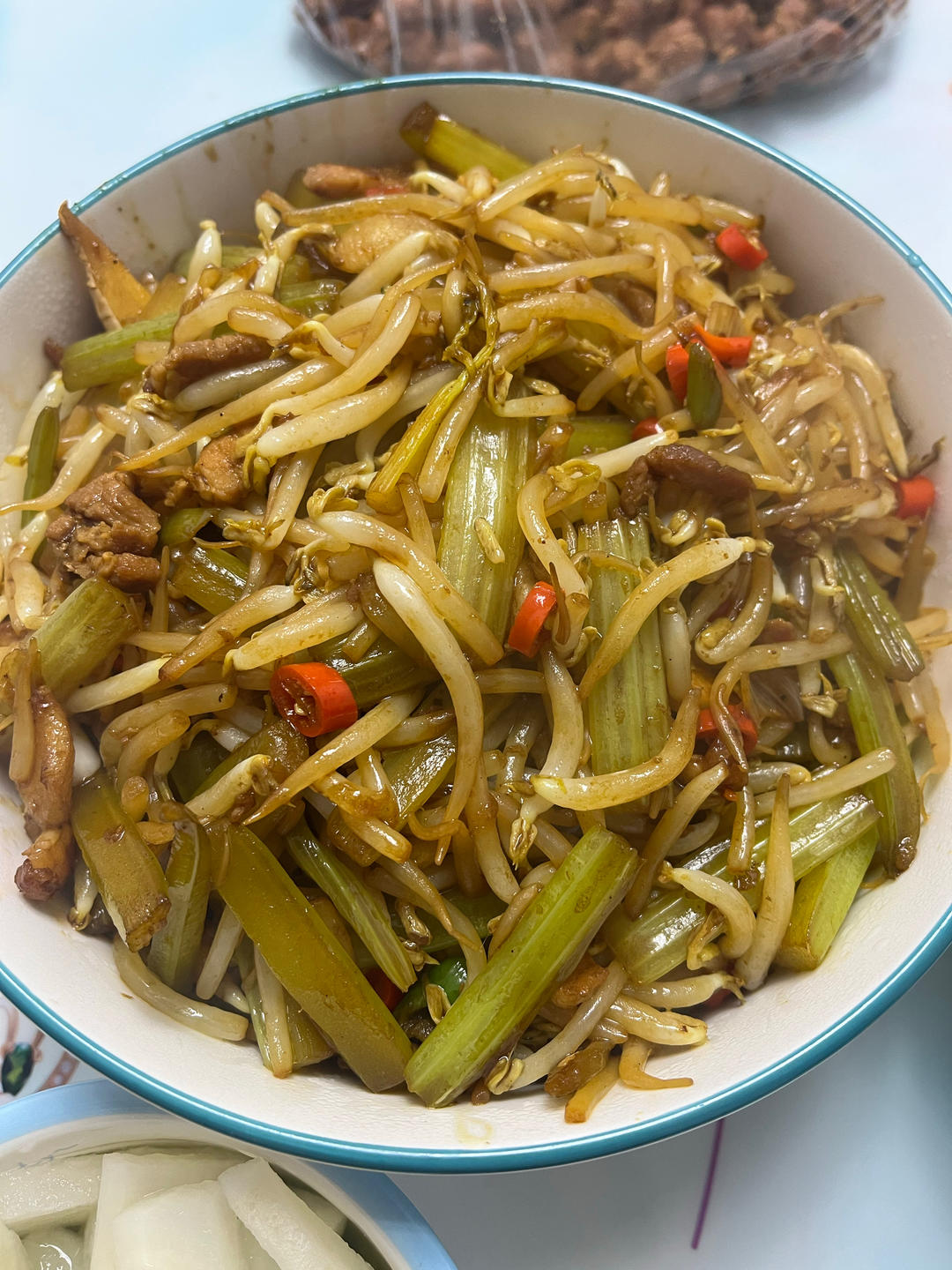 醋溜绿豆芽芹菜