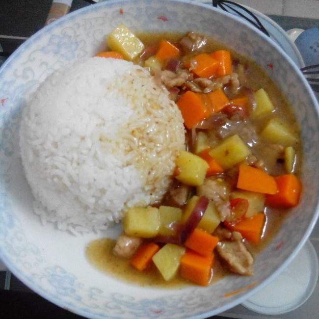 土豆鸡肉饭的做法