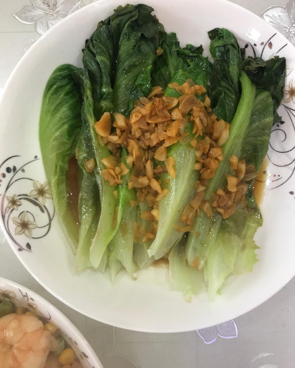 减脂金蒜烫生菜