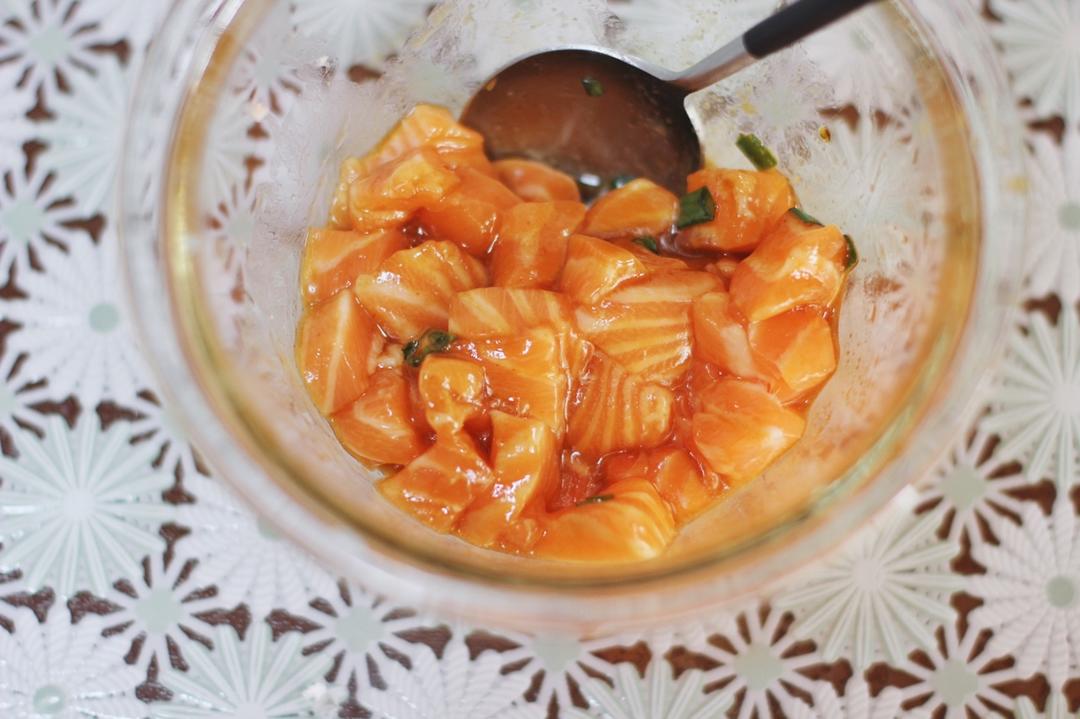 简单调味的健康poke bowl（波奇碗）/夏威夷鱼生饭