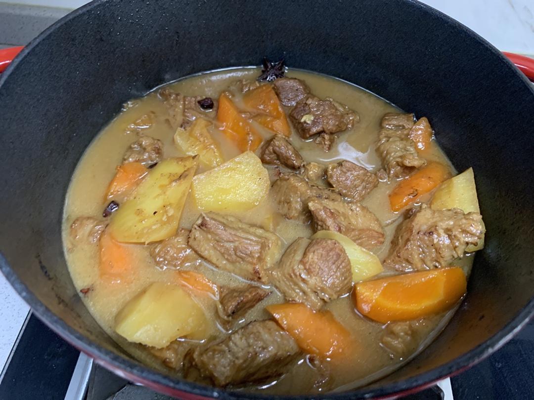 番茄土豆炖牛腩
