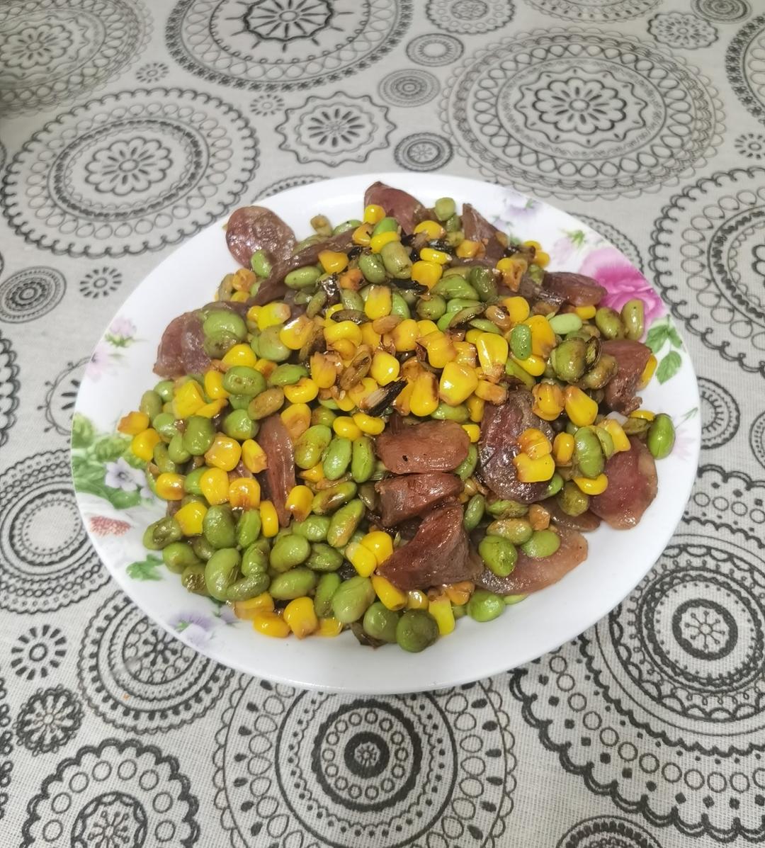 家常小炒:毛豆玉米香肠