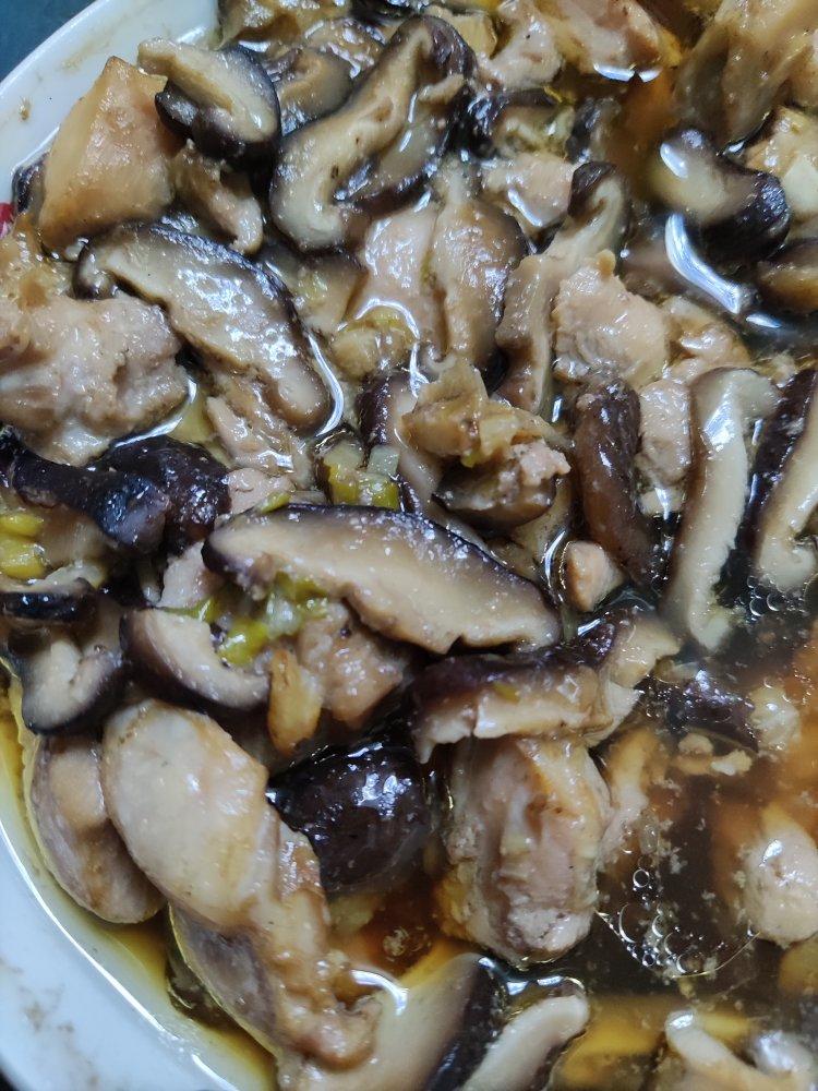 我一直一直做的一道菜，怎么做都好吃 | 香菇蒸鸡