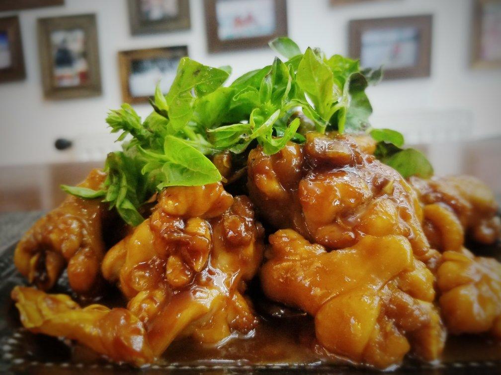 台湾三杯鸡 Stewed Chicken with Ginger and Wine in Casserole