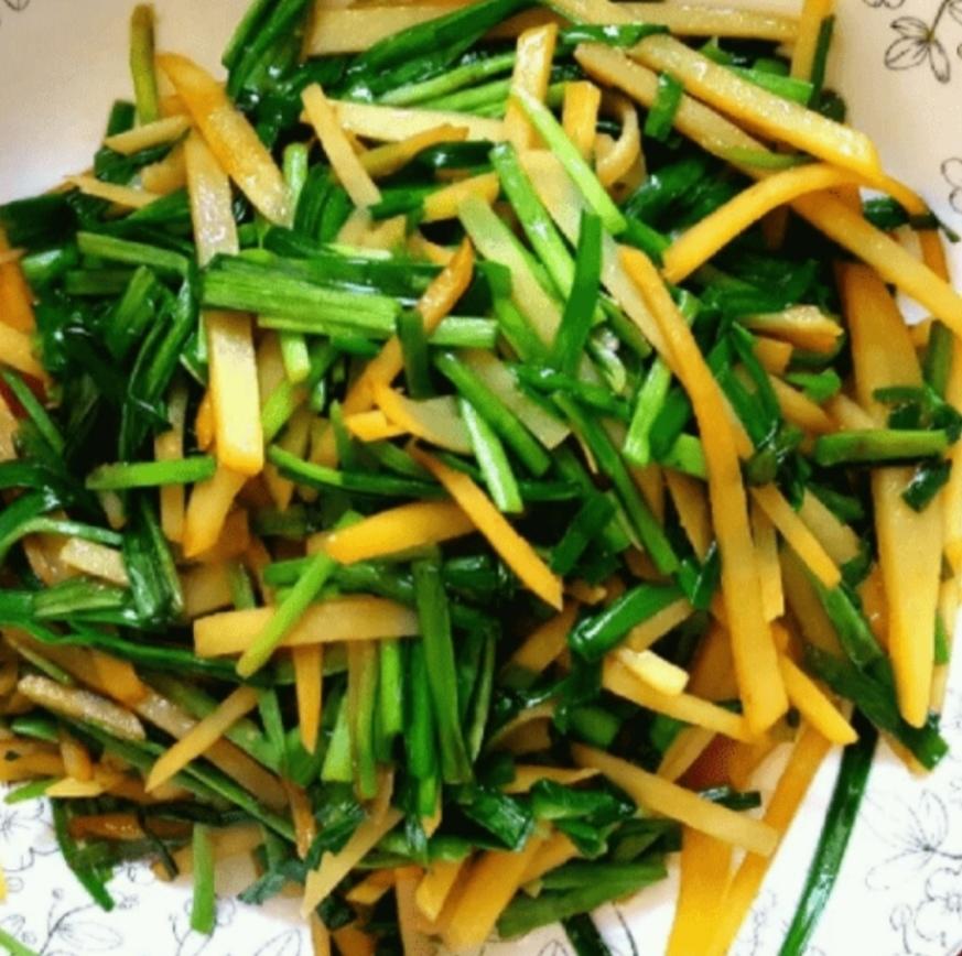 韭菜炒土豆丝