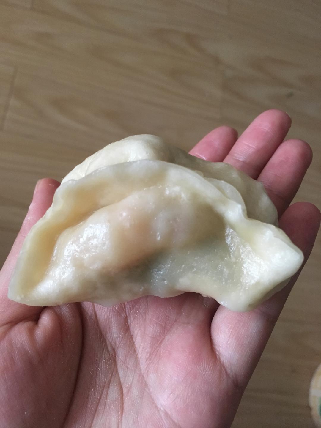 鲜虾青菜包的做法