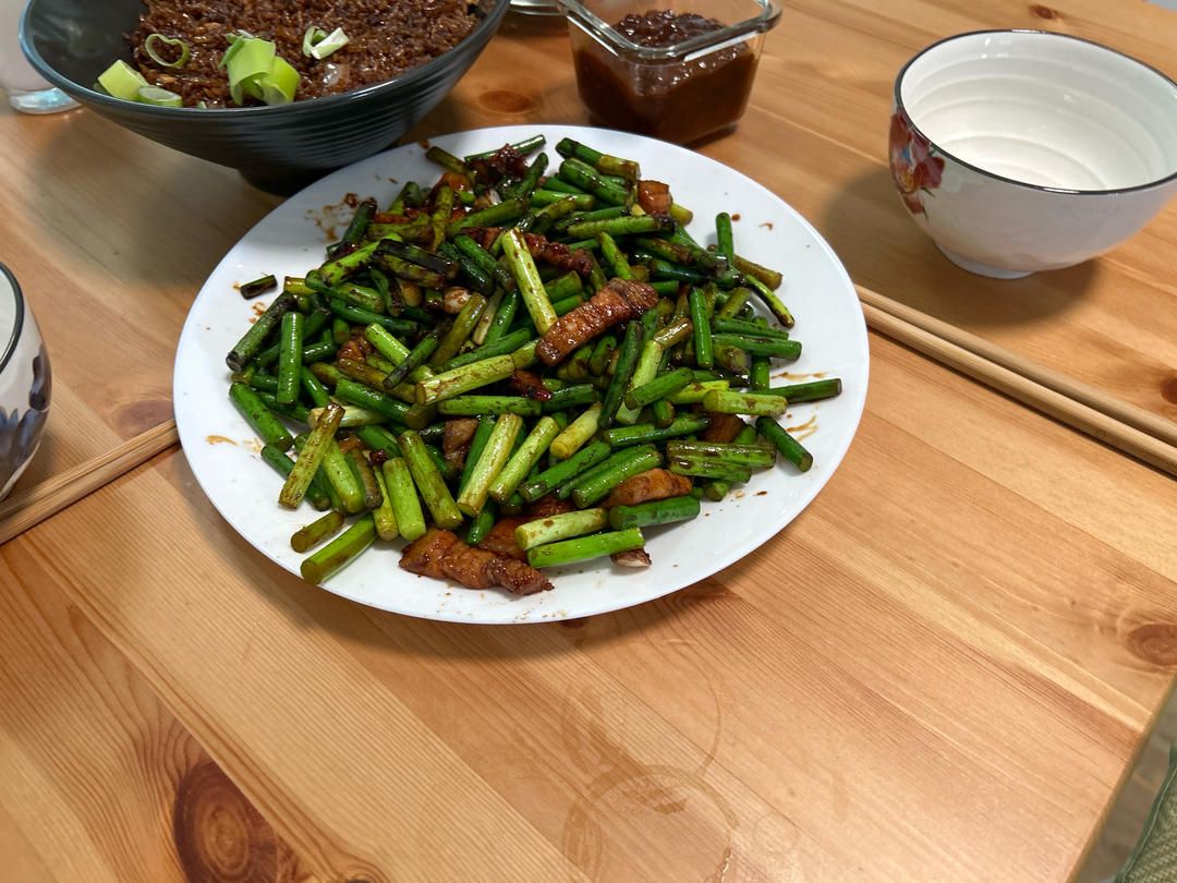 蒜薹炒肉