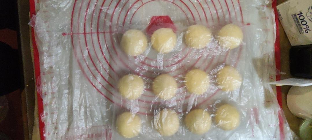 静安面包房白脱小球