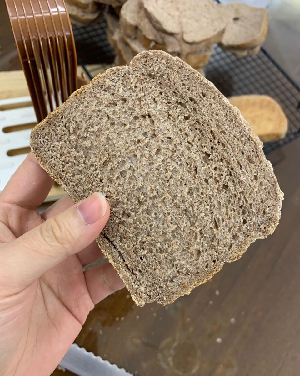 低糖无油黑麦全麦吐司