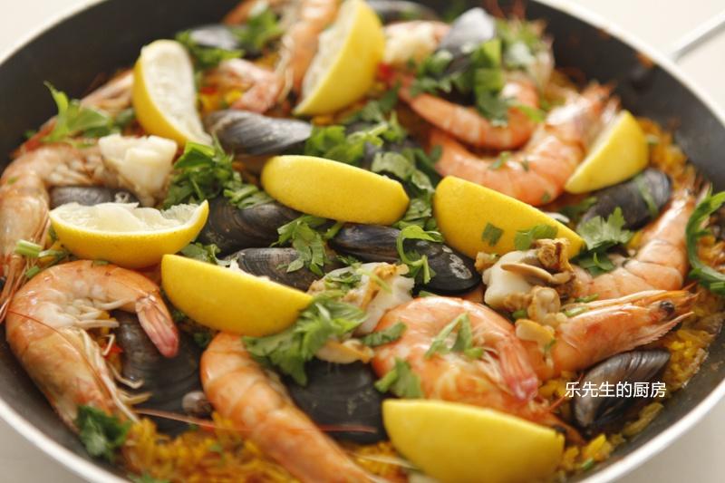 西班牙海鲜饭，朋友相聚的欢乐大餐的做法
