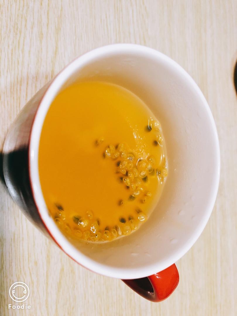 百香果的朴素吃法（百香果汁）