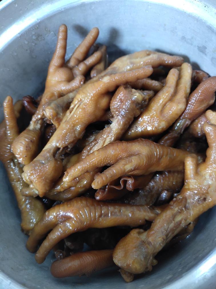 卤鸭翅卤鸭掌卤鸡爪，卤天卤地卤前任，这个配料真的绝了