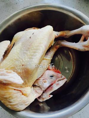 广东式蒸鸡的做法 步骤1
