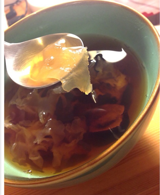 冰糖银耳红枣汤
