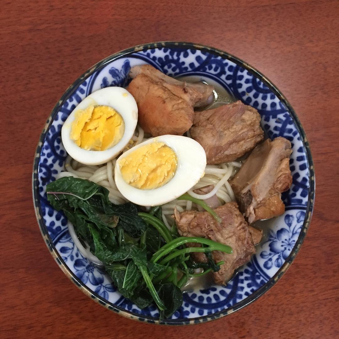 红烧排骨面