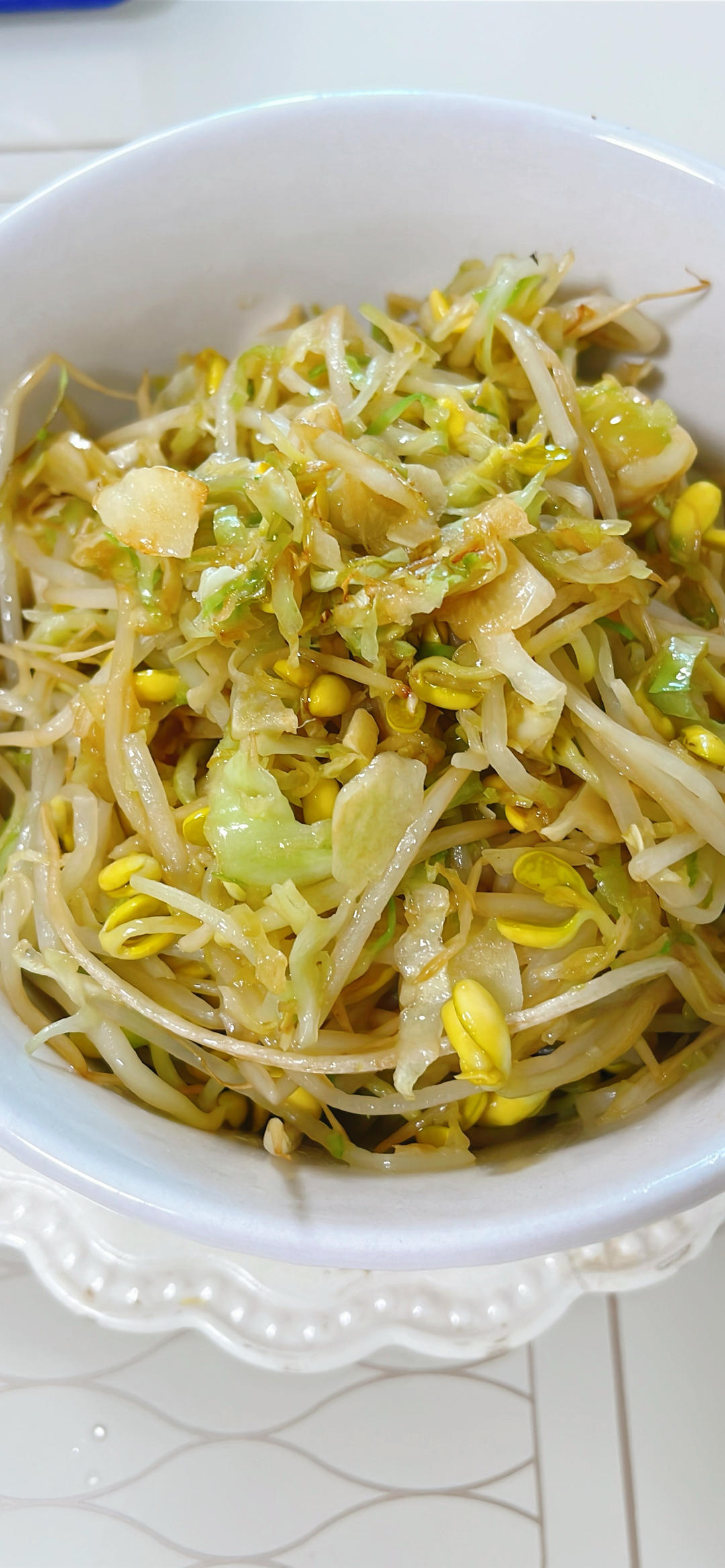 鸡蛋粉丝豆芽炒包菜