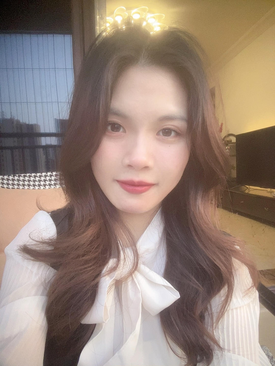 饱胀女孩