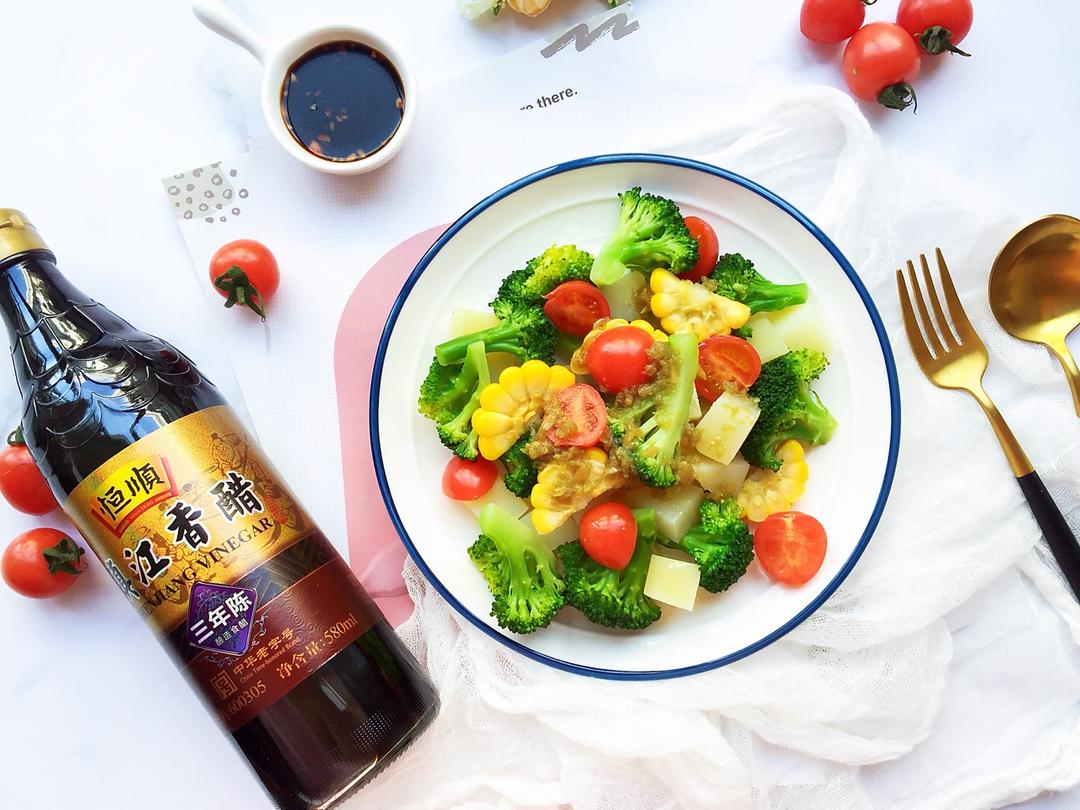低卡饱腹醋汁蒜香时蔬热沙拉