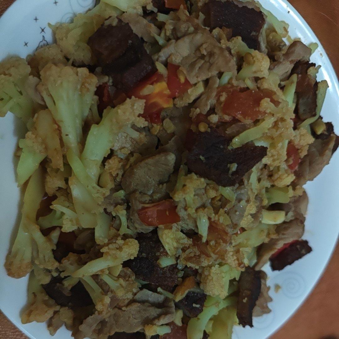 花菜炒肉片
