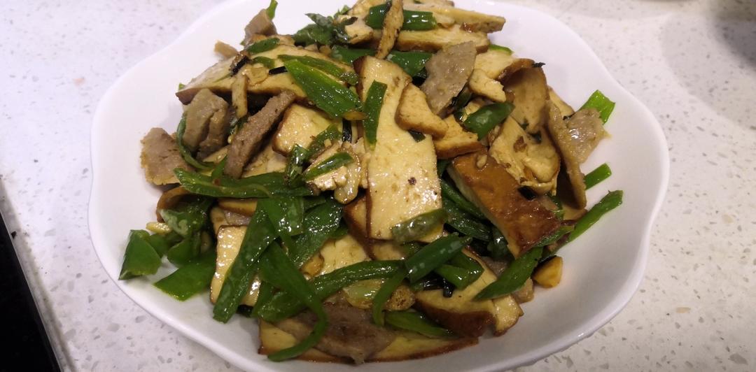 尖椒香干炒肉丝