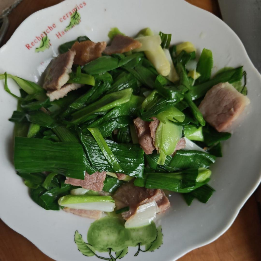 家常下饭菜-咸肉炒大蒜