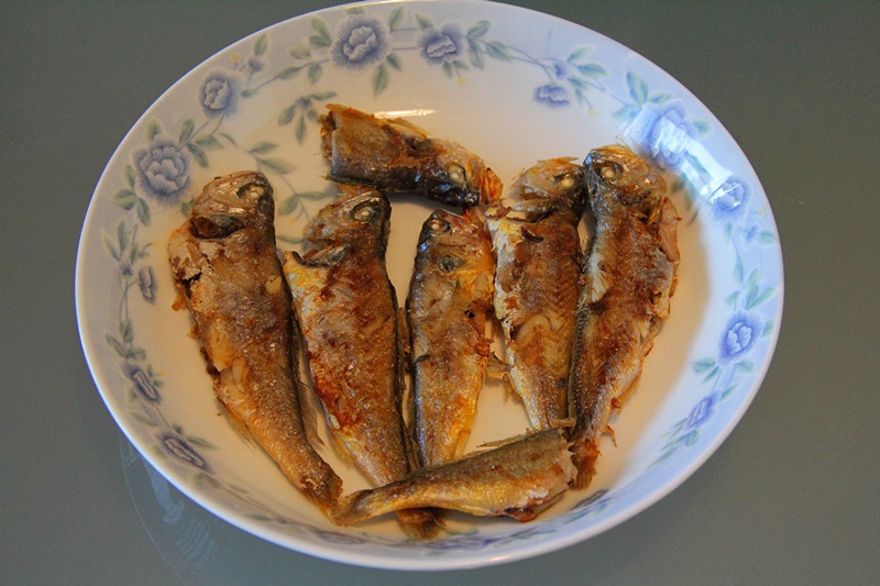 干煎小黄鱼