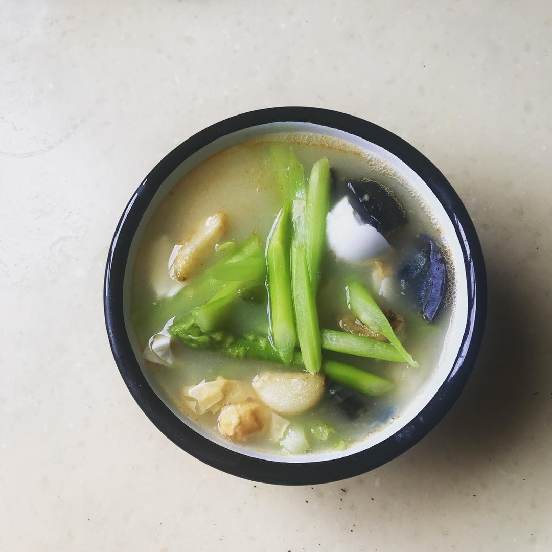 金银蛋上汤菠菜