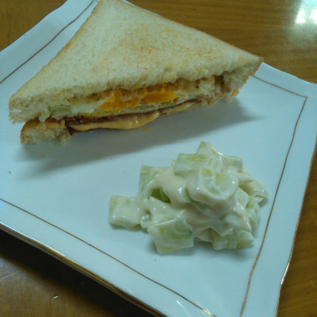 火腿芝士蛋三文治