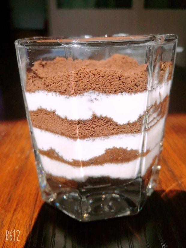 金蔓美食姬做的健康无添加～酸酸甜甜的酸奶奥利奥杯