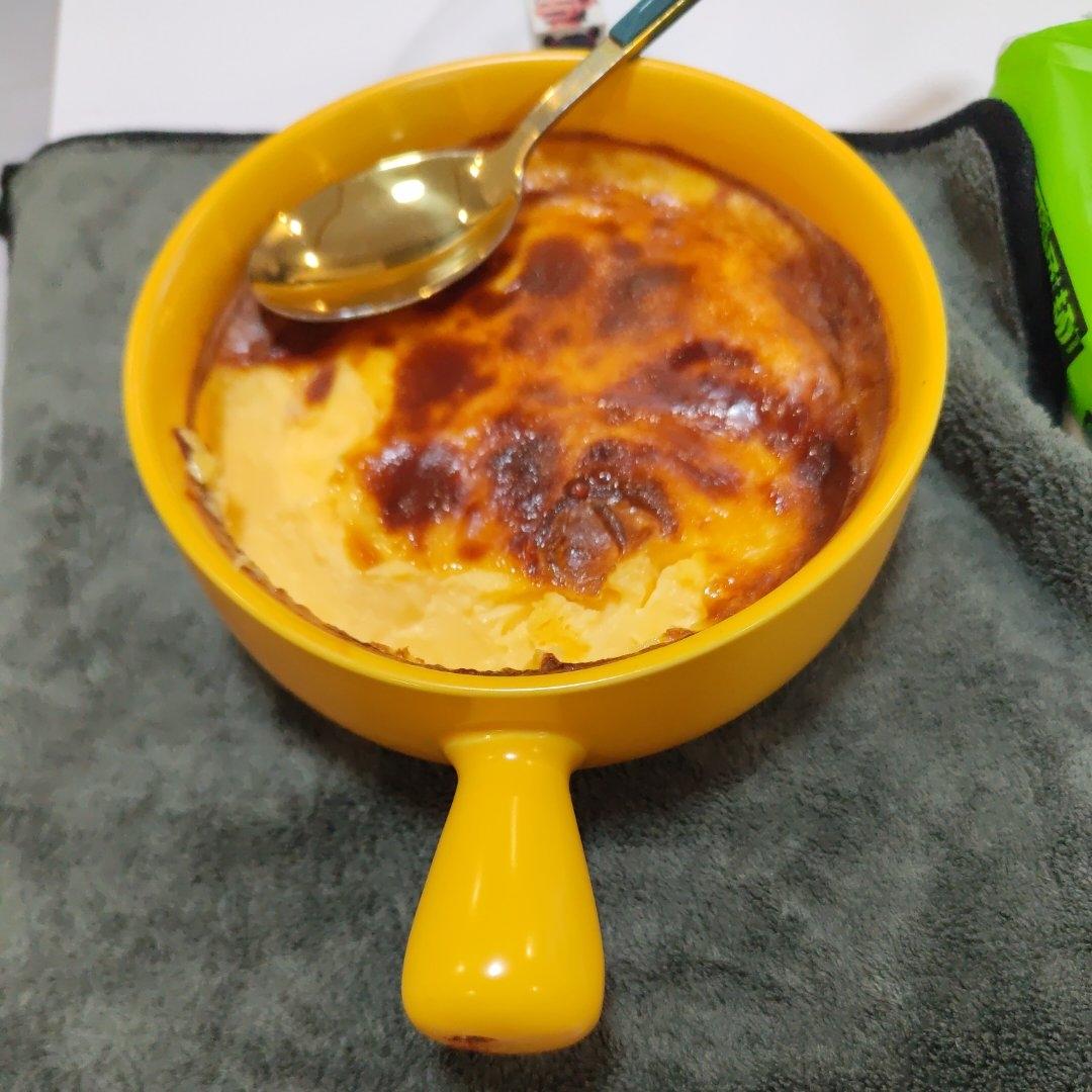 鸡蛋牛奶糖做的简易版布丁 空气炸锅烤箱都可以做超简单