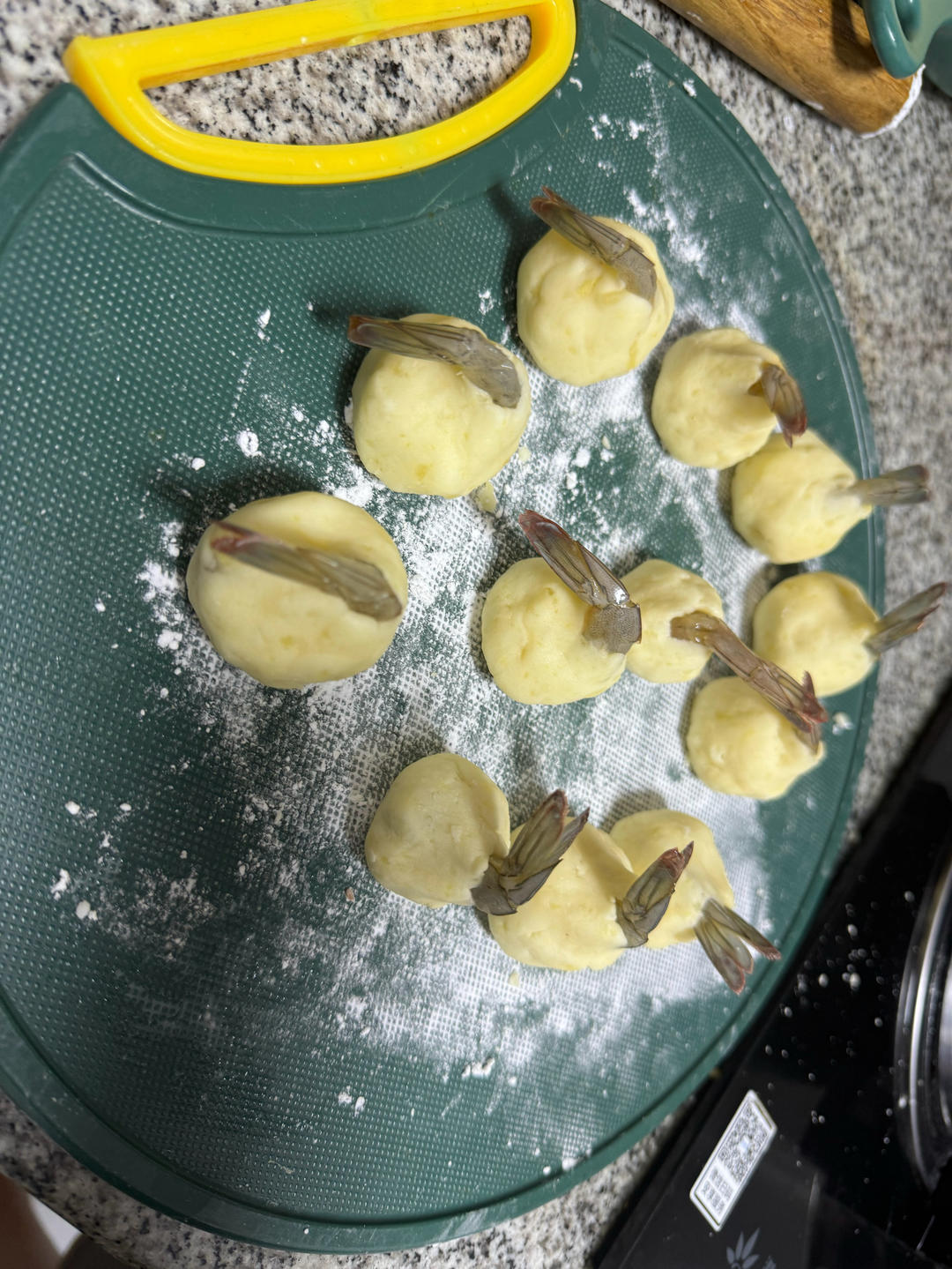 小零食5- 黄金虾球