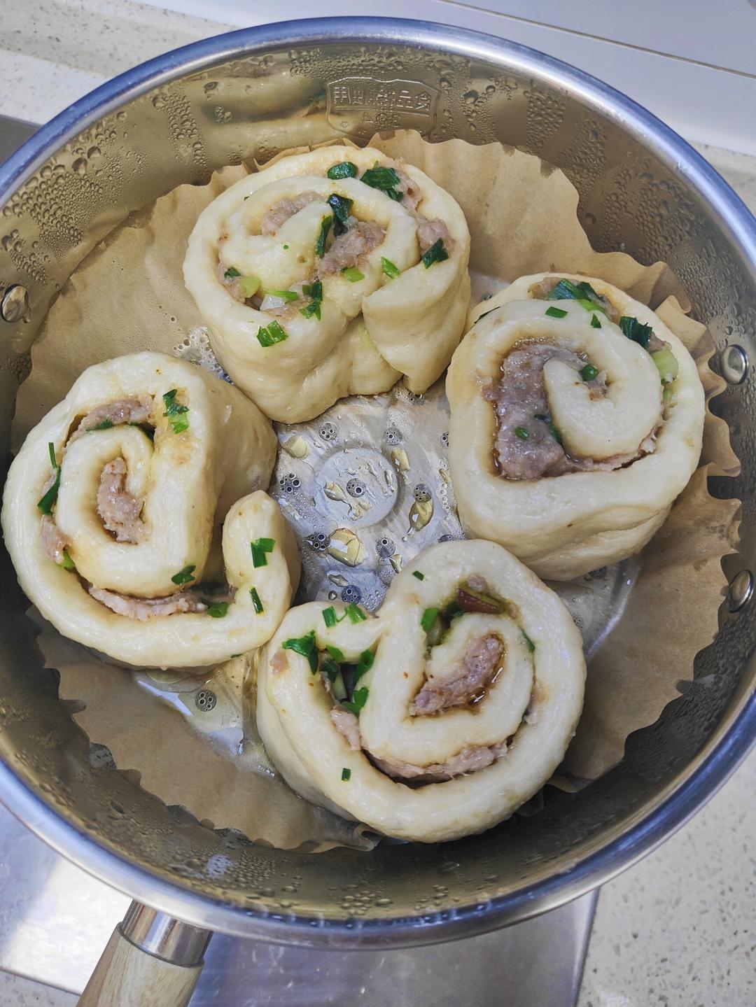 葱香肉花卷