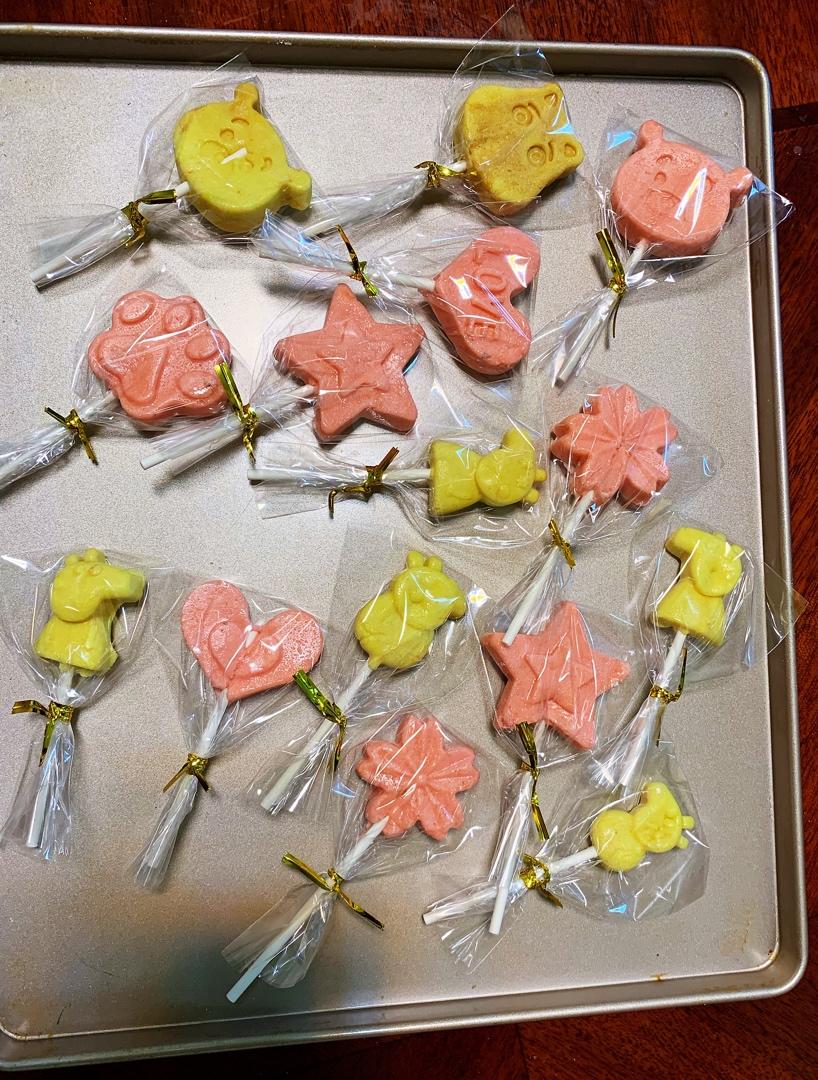 自制牛奶棒棒糖