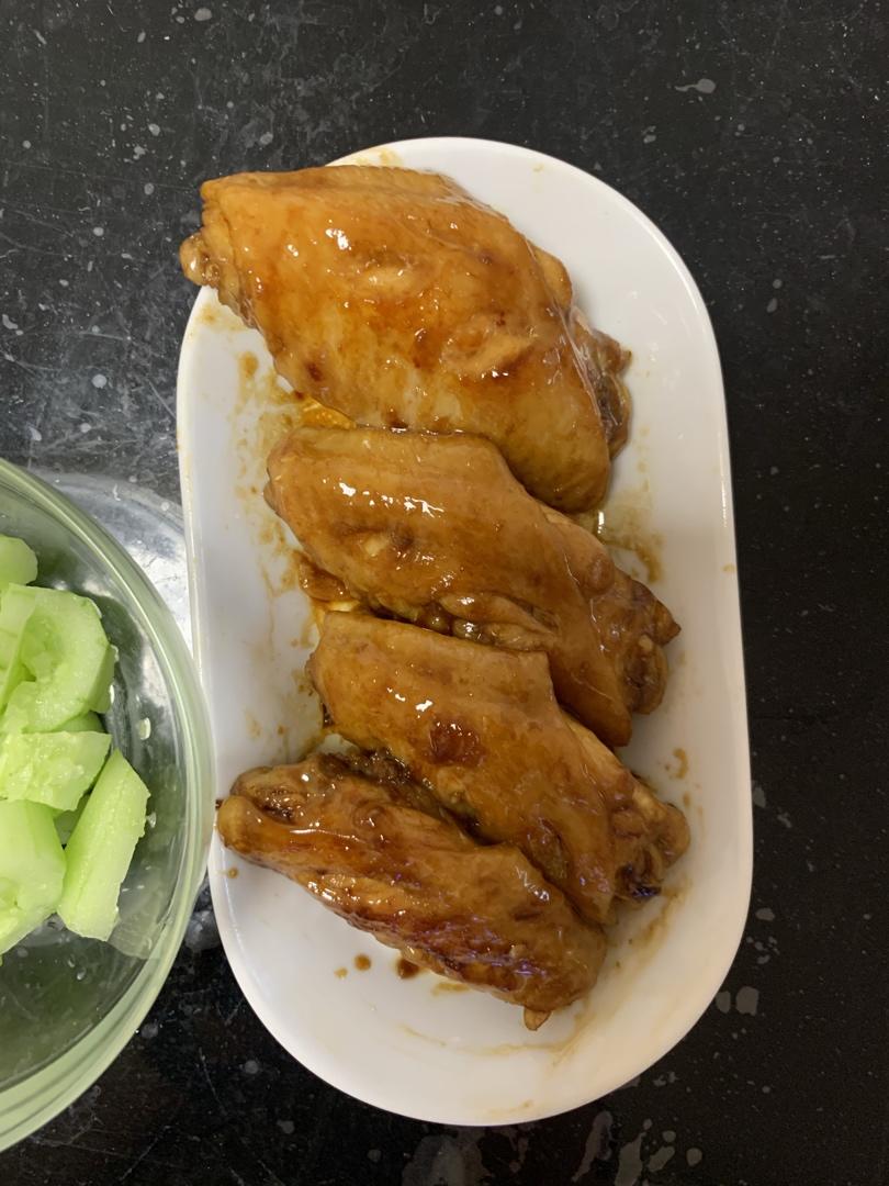 外婆教我的红烧鸡翅·连汤汁都狠好吃！！！