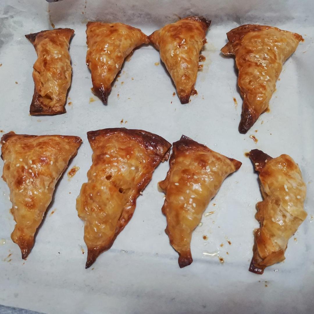 不用开酥，不用揉面，也能做香甜酥脆的苹果派