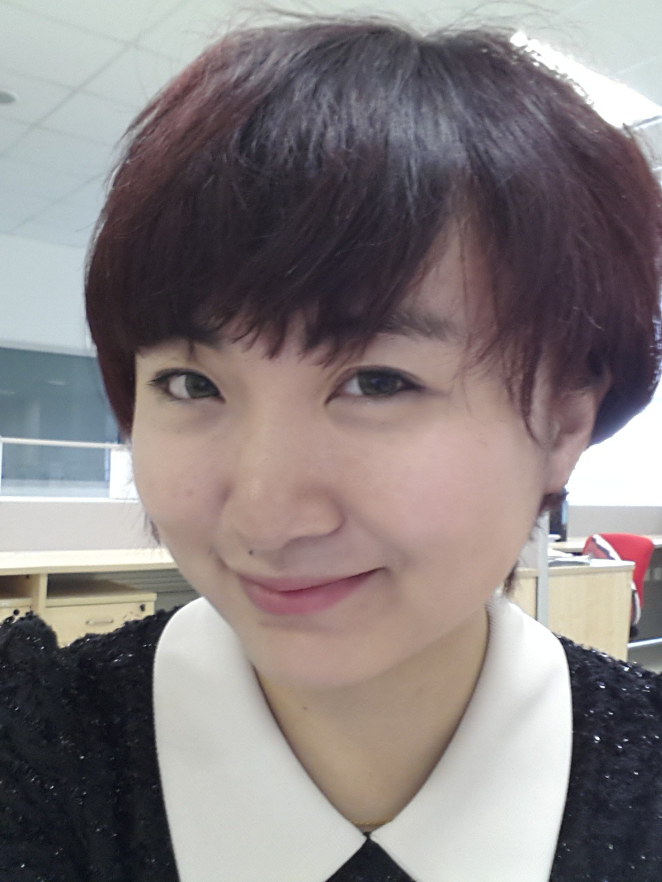 烟小小