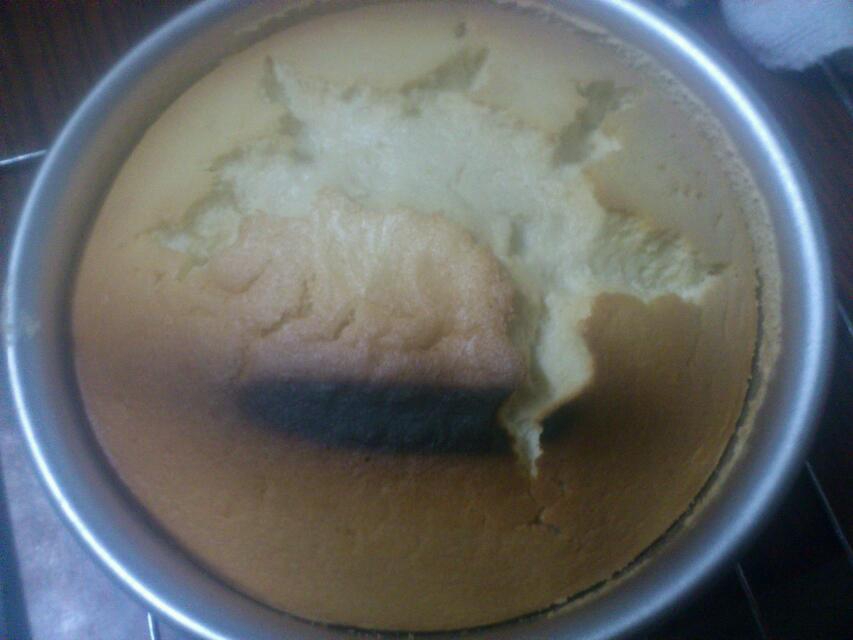 超简单完美戚风蛋糕（6寸2蛋）附打发、翻拌、脱模视频