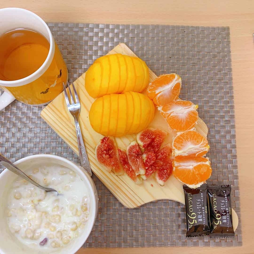 又脆又甜的柿子