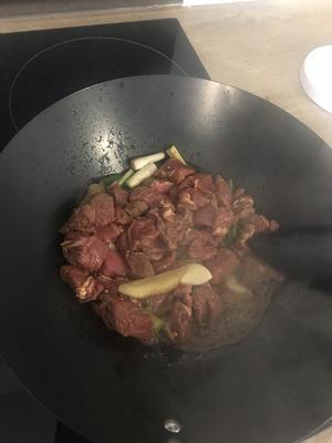 电饭煲炖土豆牛肉的做法 步骤4