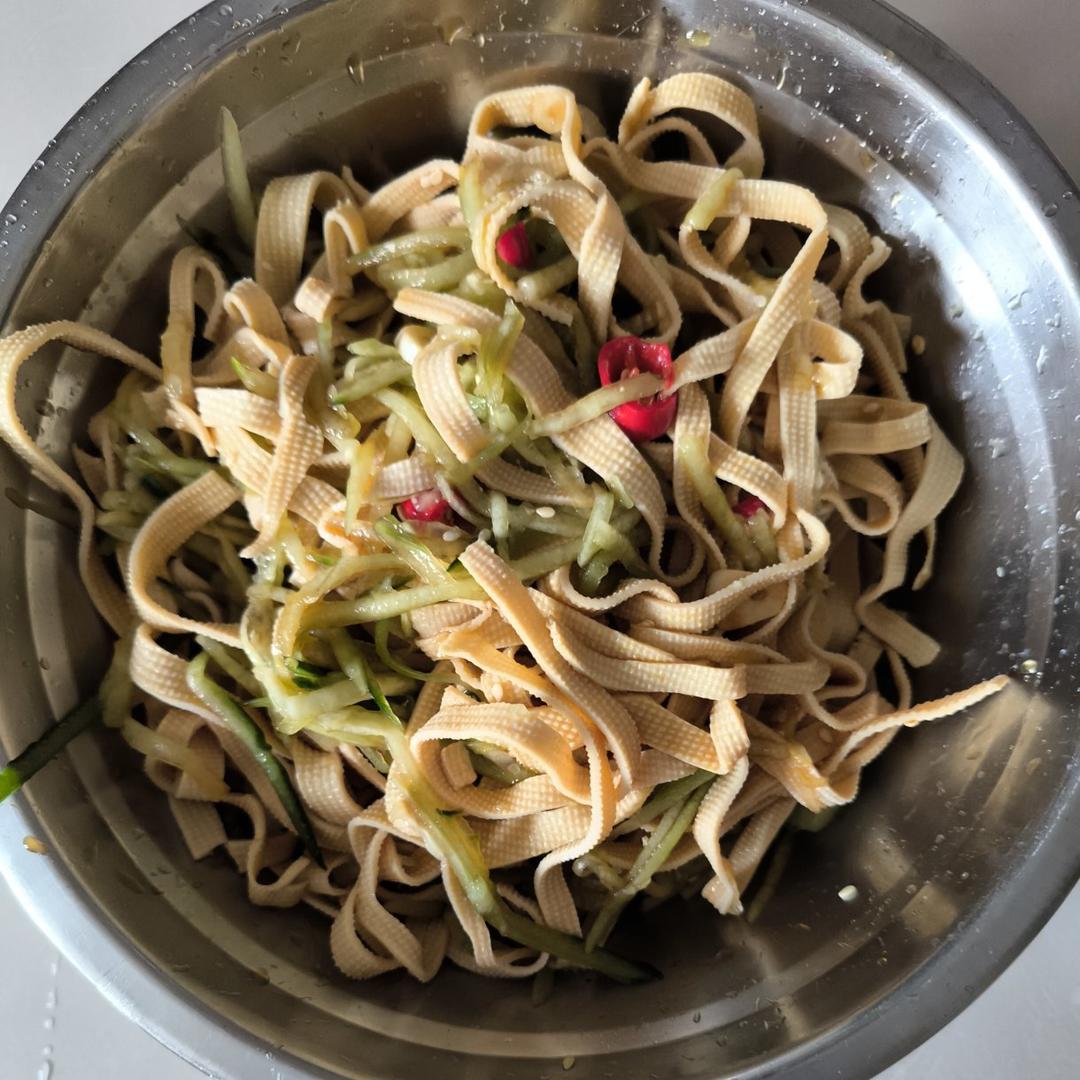 夏季凉拌菜万能油醋汁，酸辣可口低脂低卡，拌啥都好吃！凉拌豆腐皮绝了